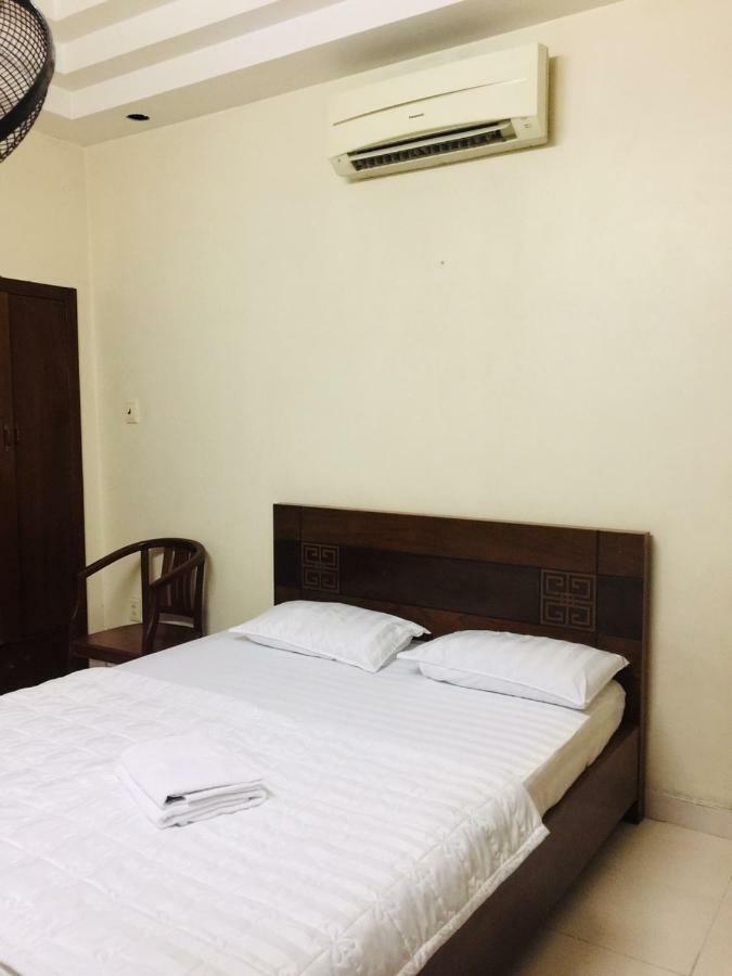 Khach San Truong Son Hotel Ho Chi Minh City Exterior photo